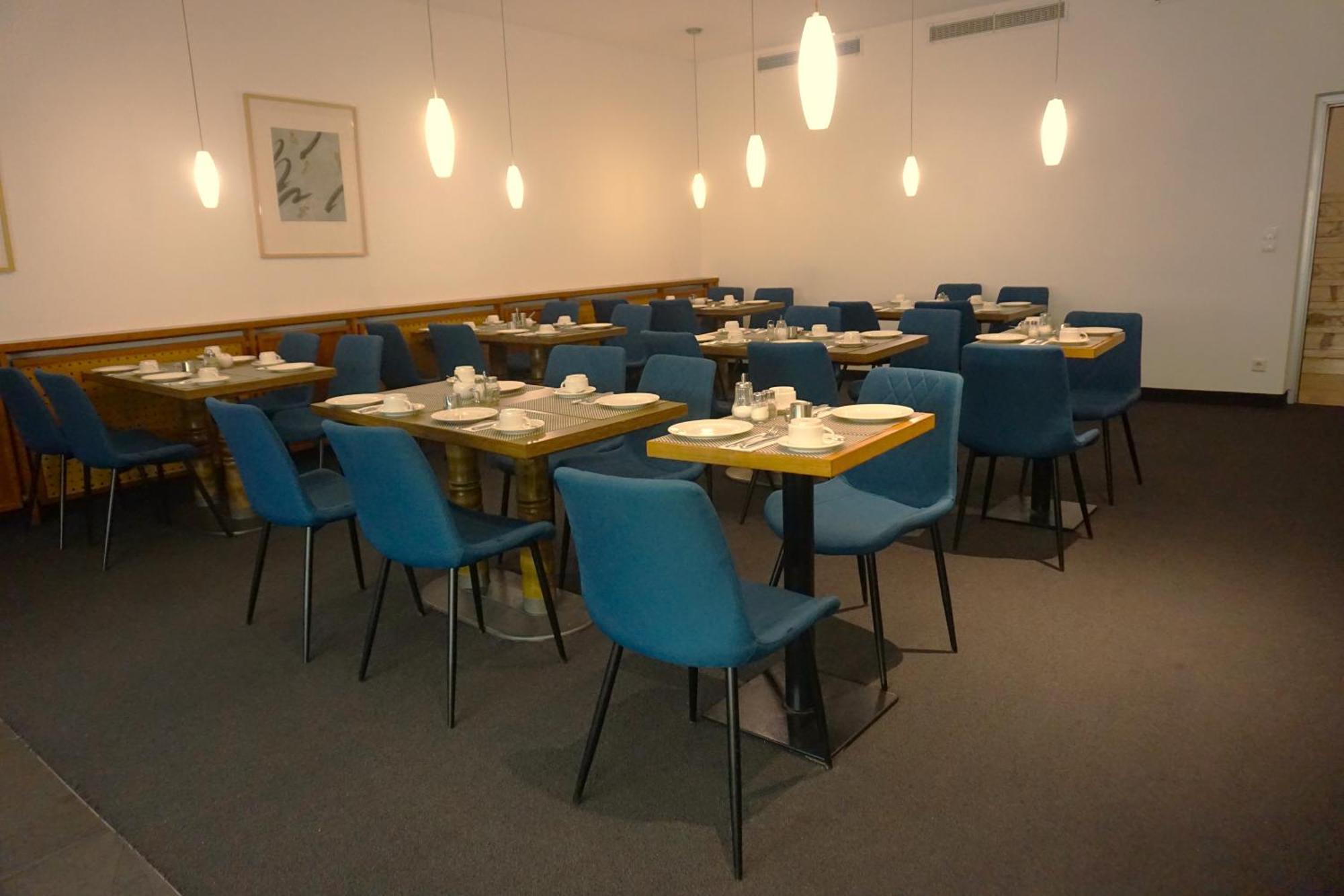Hotel Senator 3*