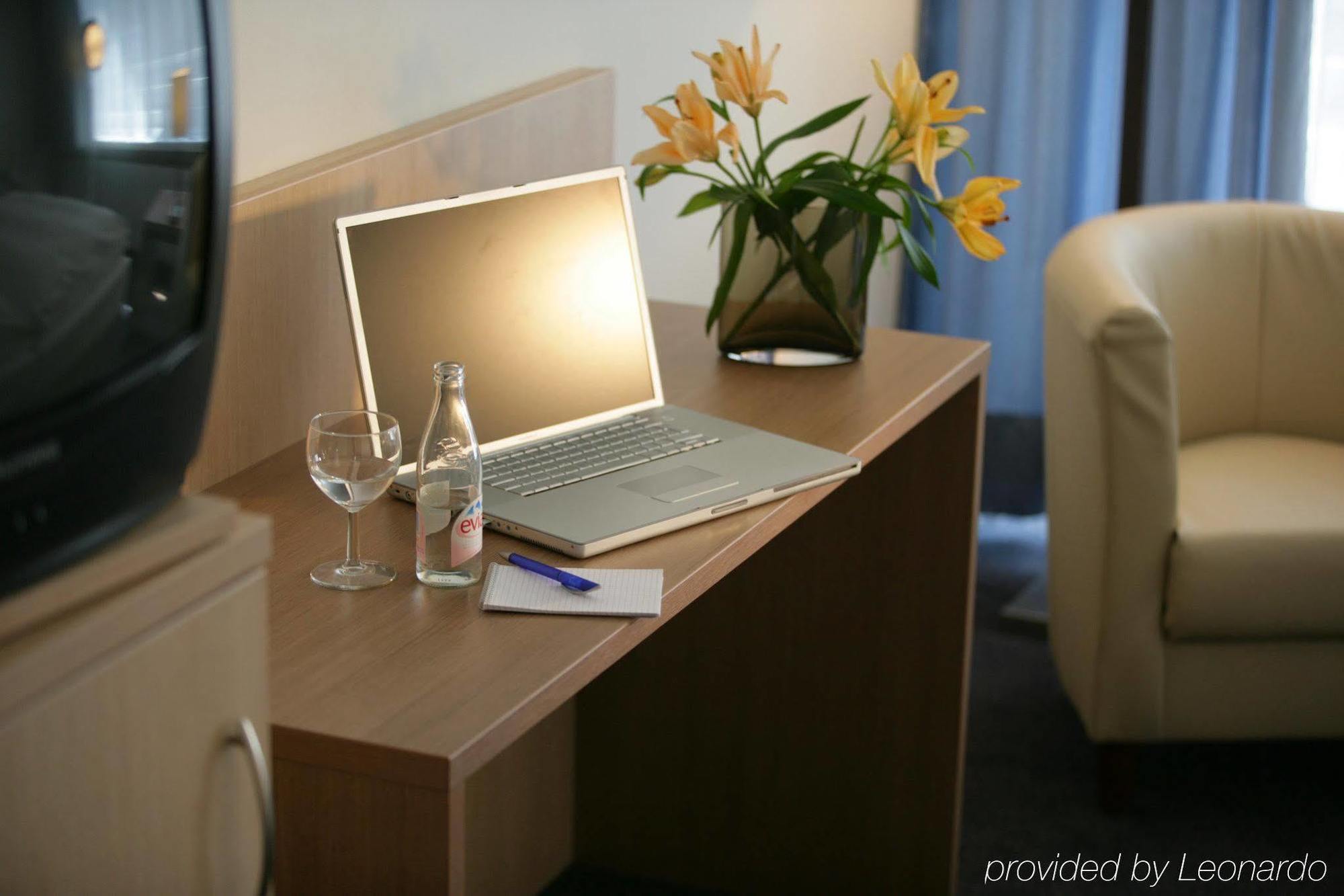 Hotel Senator 3*