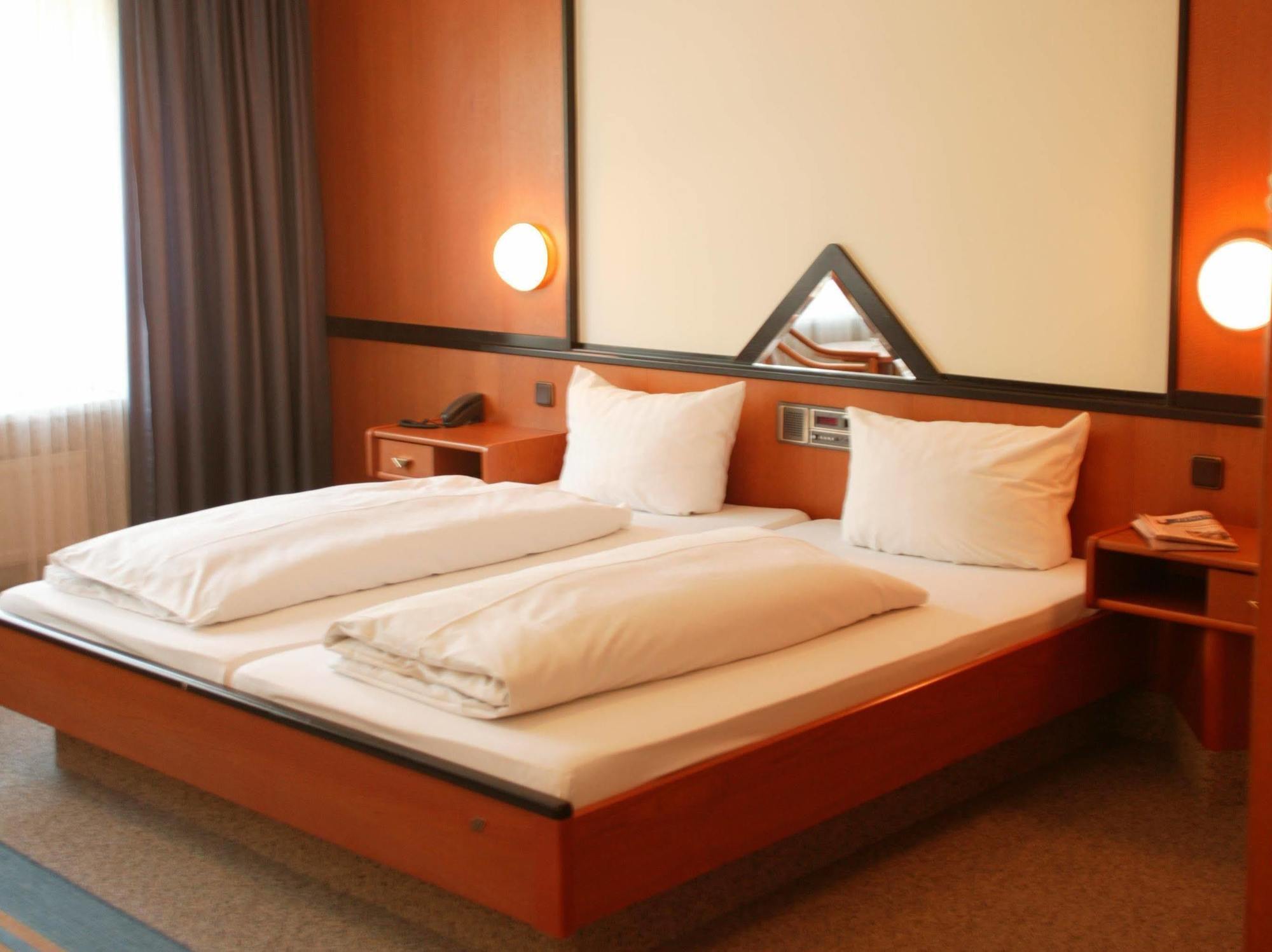 Senator Hotel 3*